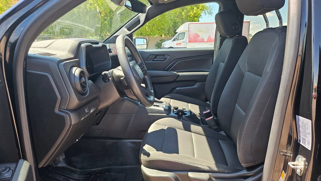 Used 2023 Chevrolet Colorado W/T RWD image 25