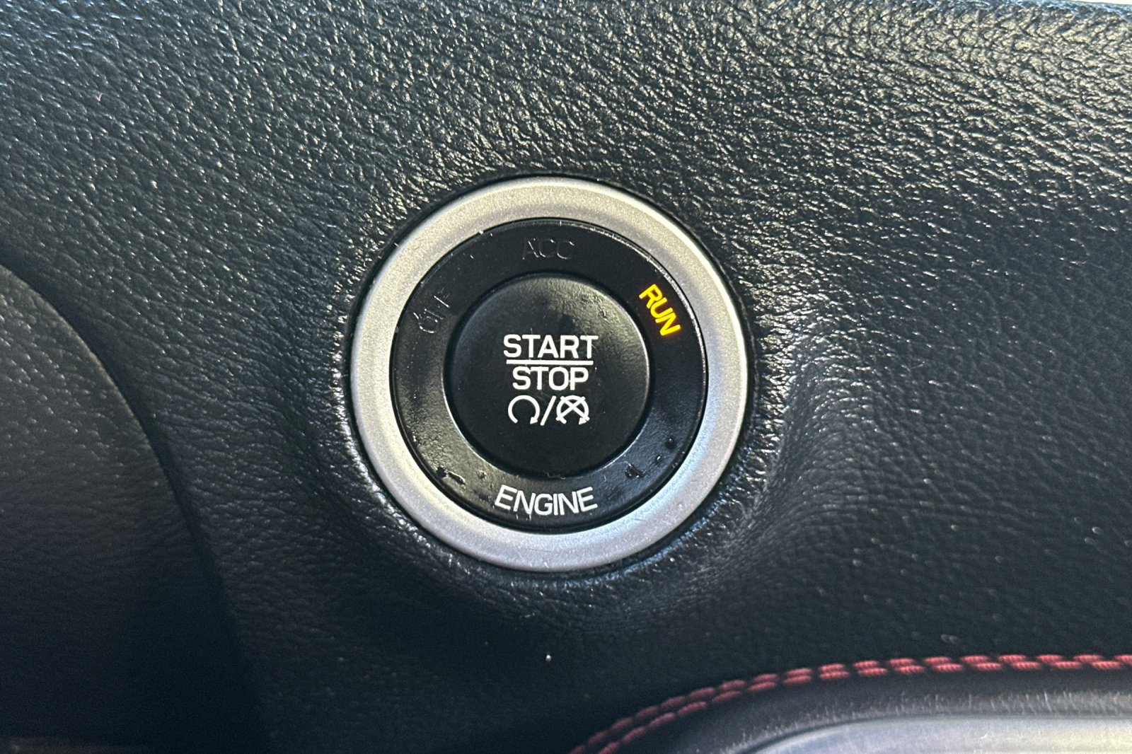Used 2016 Dodge Challenger R/T Plus RWD image 33