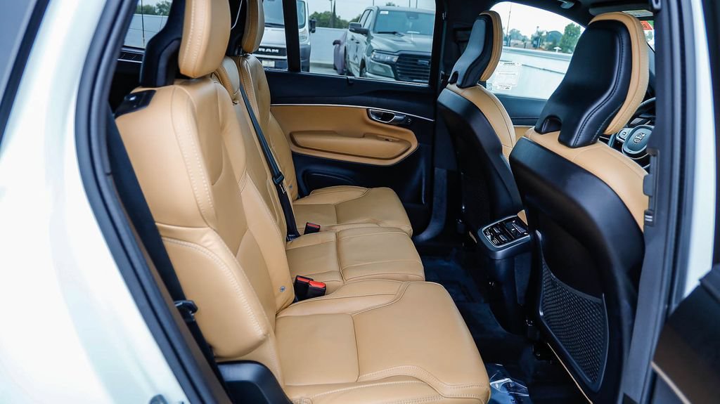 Used 2023 Volvo XC90 B6 Ultimate w/ Protection Package Premier AWD/4WD image 20