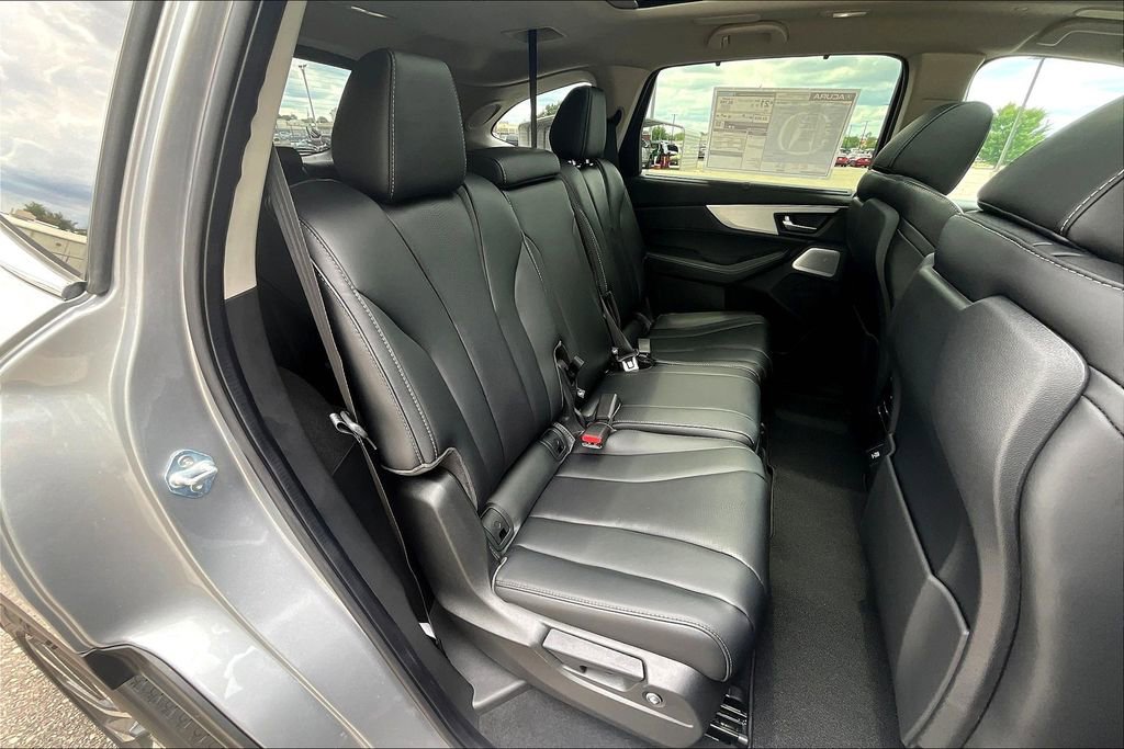 Used 2025 Acura MDX SH-AWD w/ Technology Package image 22