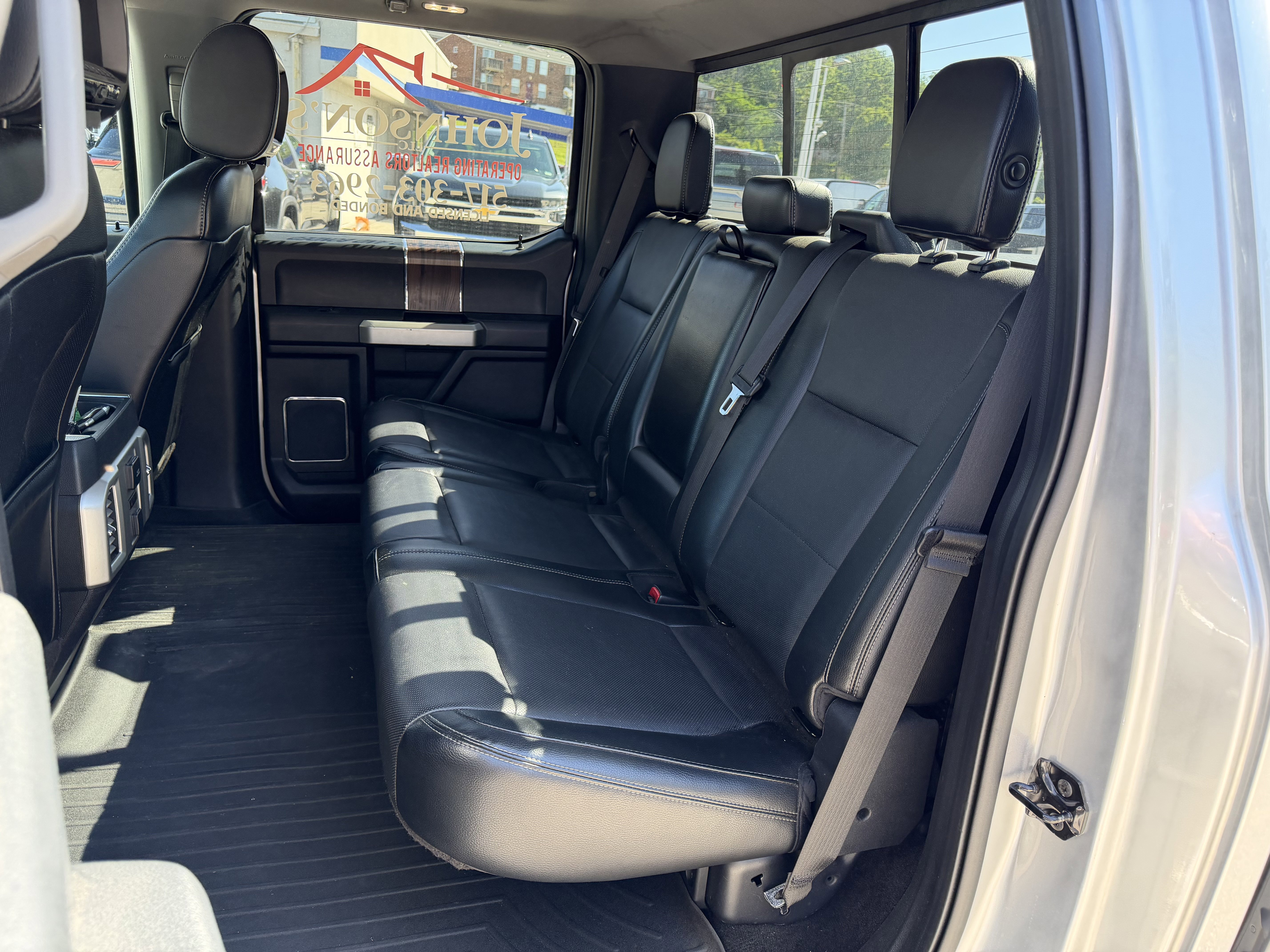 Used 2015 Ford F150 Lariat w/ Equipment Group 502A Luxury AWD/4WD image 12