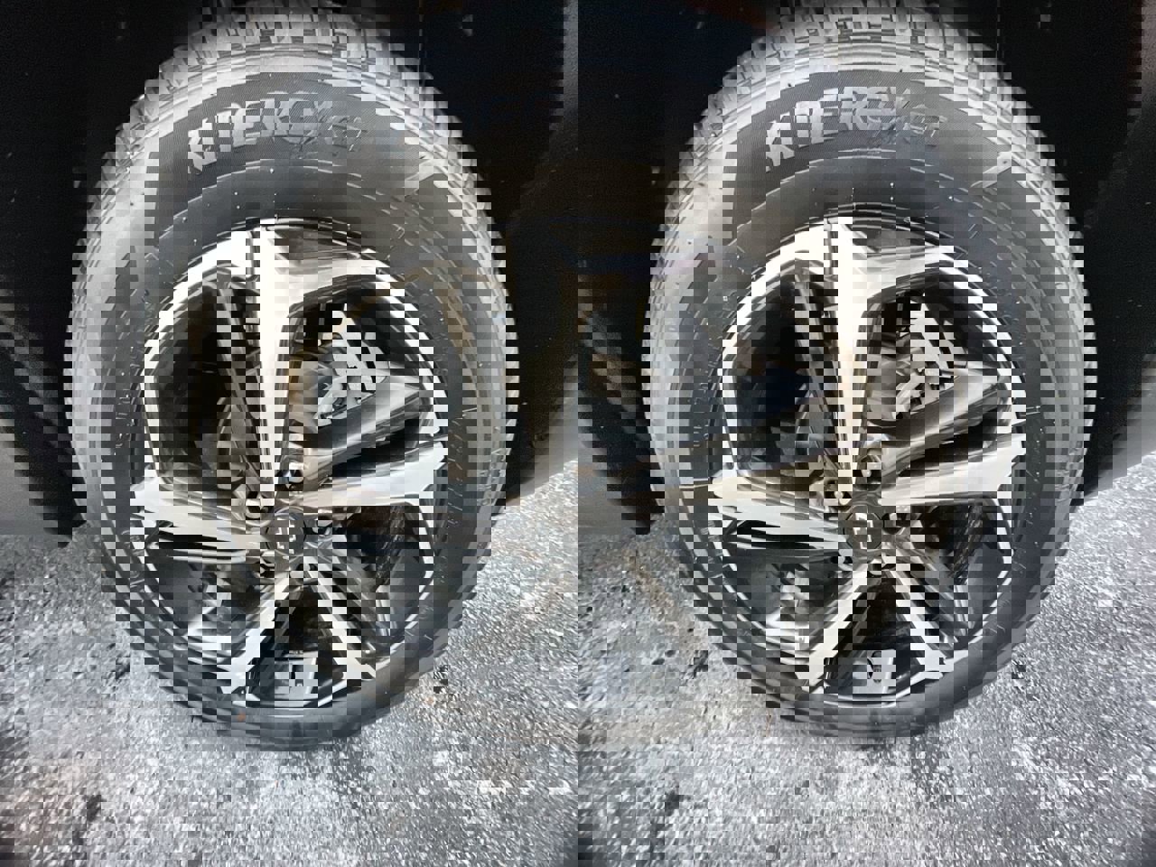 Used 2023 Chevrolet TrailBlazer RS image 31