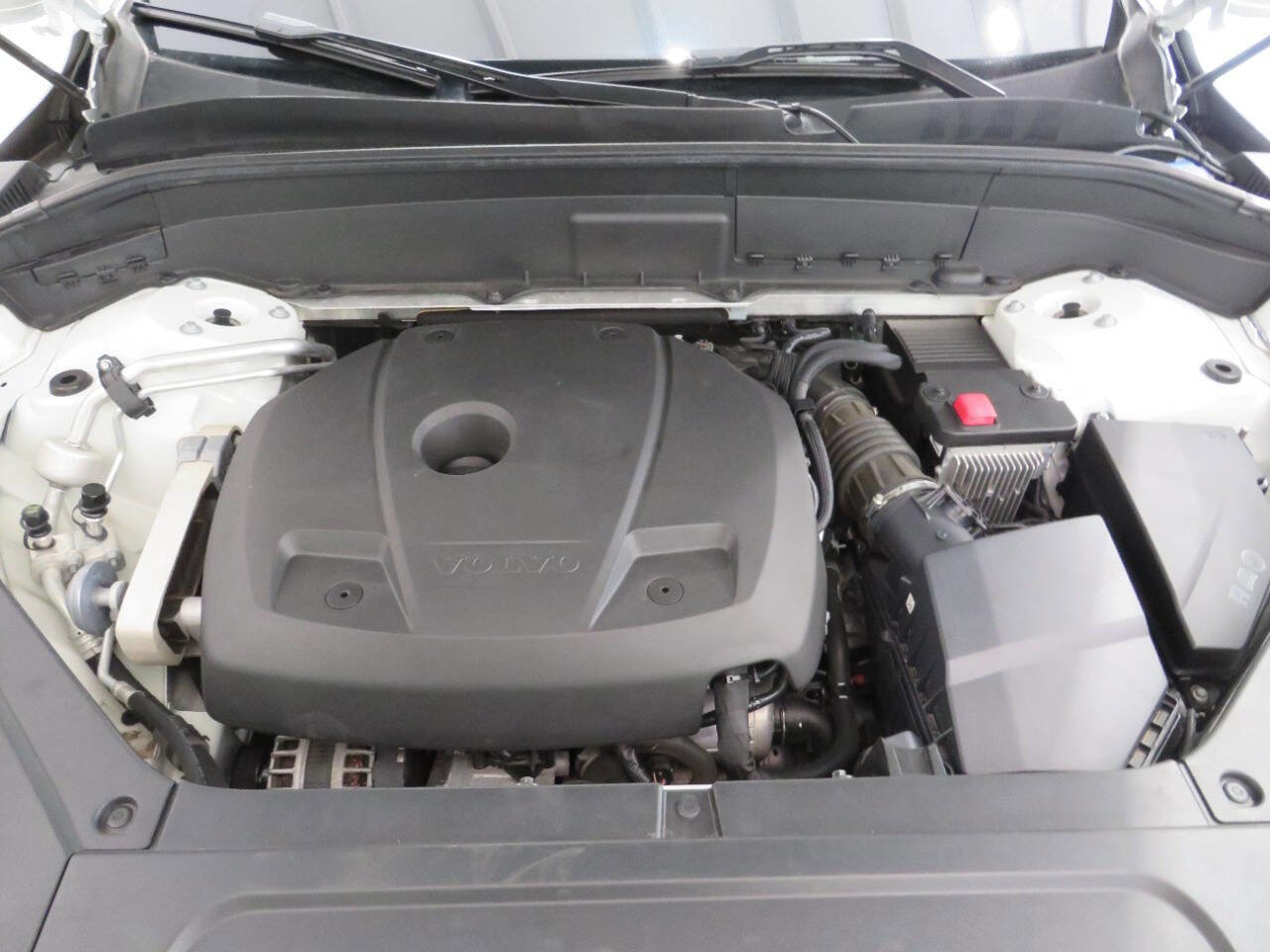 Used 2019 Volvo XC90 T6 Momentum w/ Protection Package Premier image 32