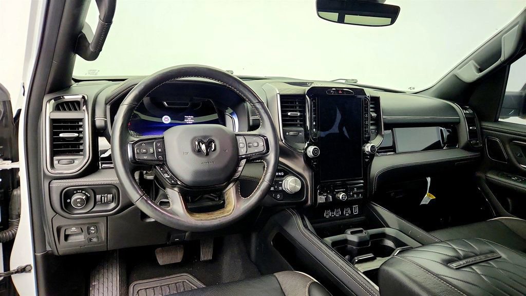 Used 2025 RAM 1500 Limited w/ Trailer Tow Group AWD/4WD image 13