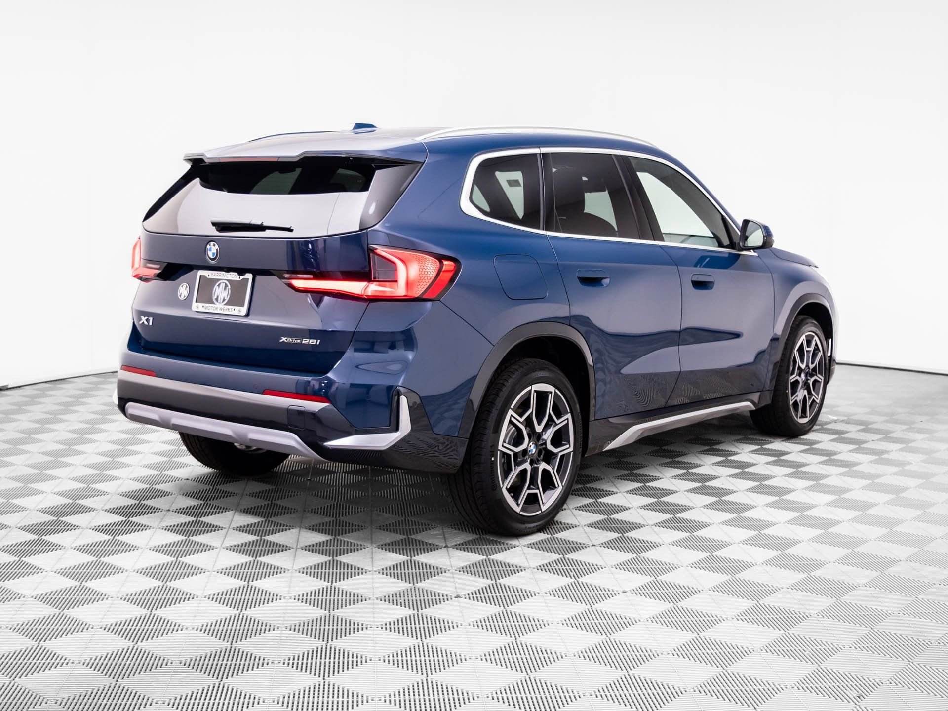 New 2026 BMW X1 xDrive28i w/ Technology Package AWD/4WD image 6