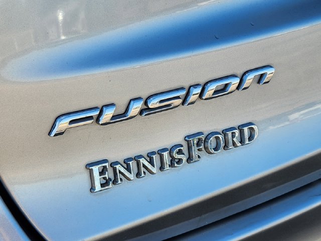 Used 2020 Ford Fusion SE FWD image 13