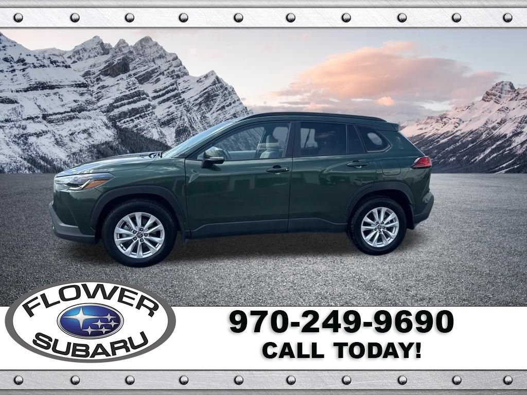 Used 2024 Toyota Corolla Cross LE AWD/4WD image 4