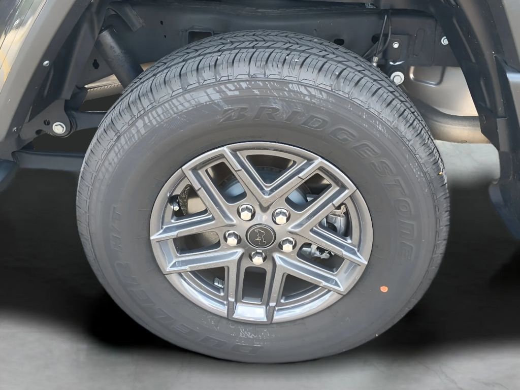 Used 2024 Jeep Gladiator Sport image 29
