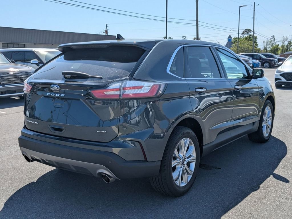 Used 2022 Ford Edge Titanium image 5