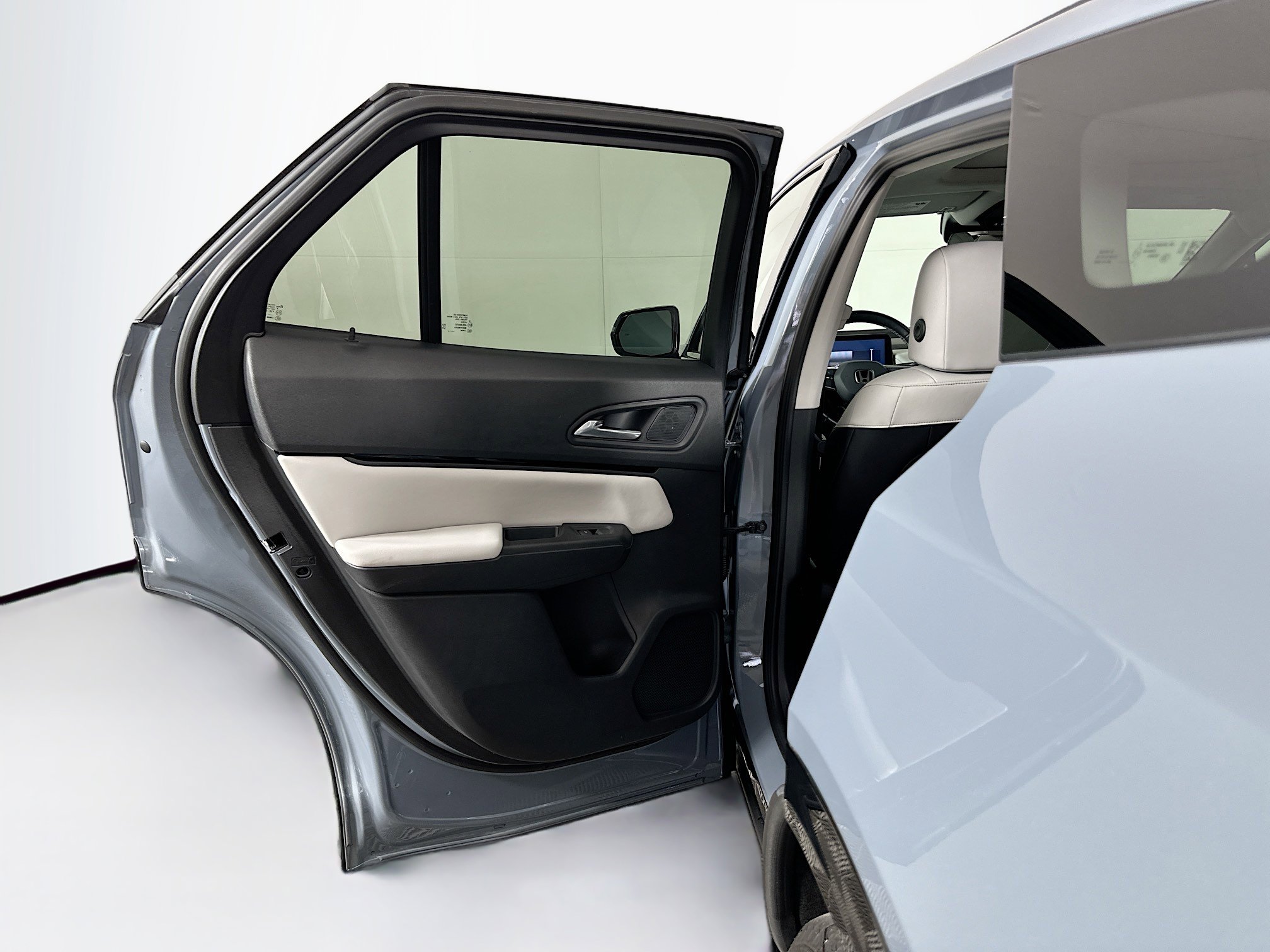 Used 2024 Honda Prologue Touring image 27