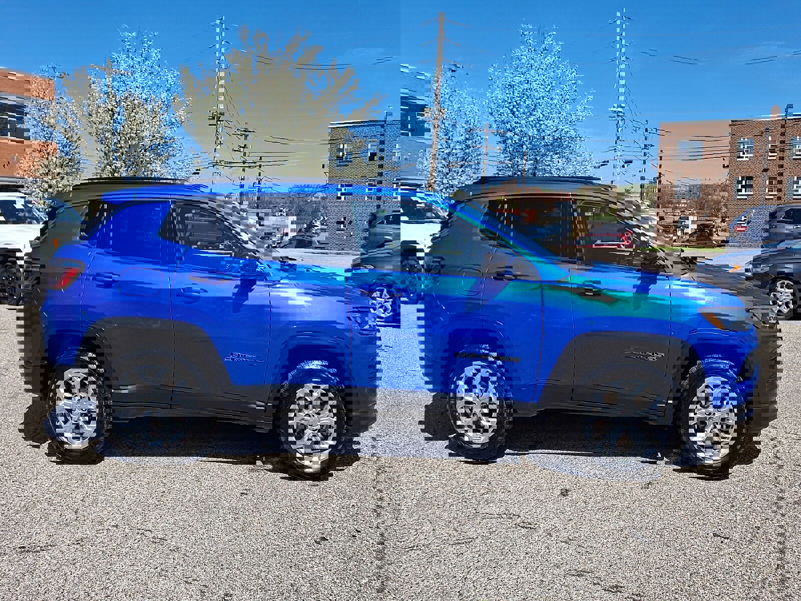 Used 2024 Jeep Compass Latitude image 7