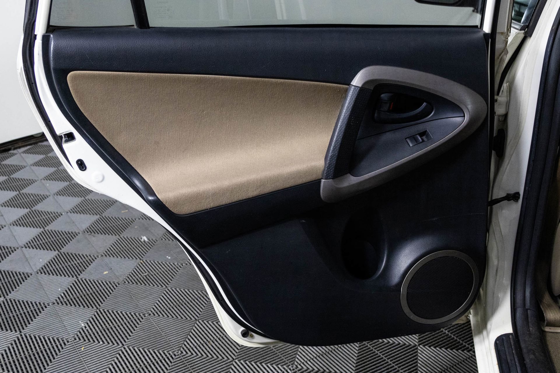 Used 2007 Toyota RAV4 4WD image 28