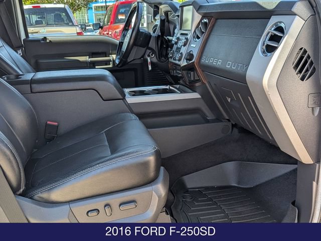 Used 2016 Ford F250 Lariat w/ Lariat Ultimate Package AWD/4WD image 27