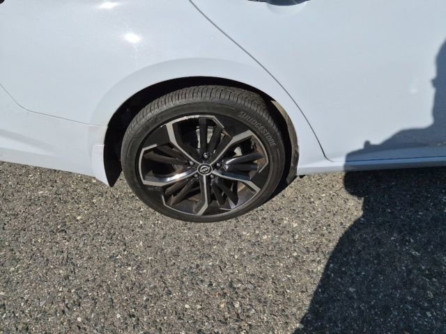 Used 2023 Nissan Altima 2.5 SR AWD/4WD image 5