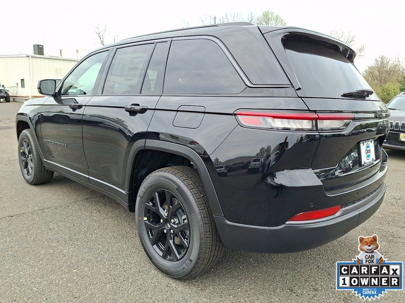 New 2026 Jeep Grand Cherokee Altitude image 4