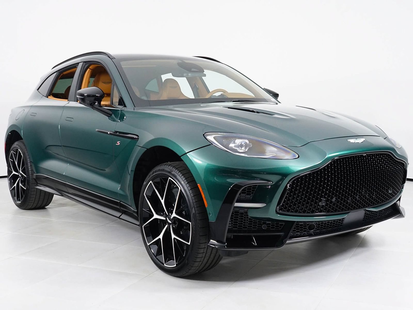 New 2026 Aston Martin DBX 707 AWD/4WD image 17
