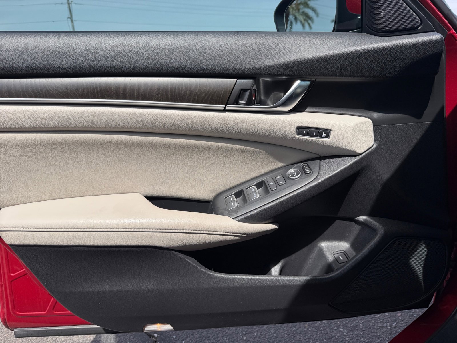 Used 2018 Honda Accord EX-L image 10