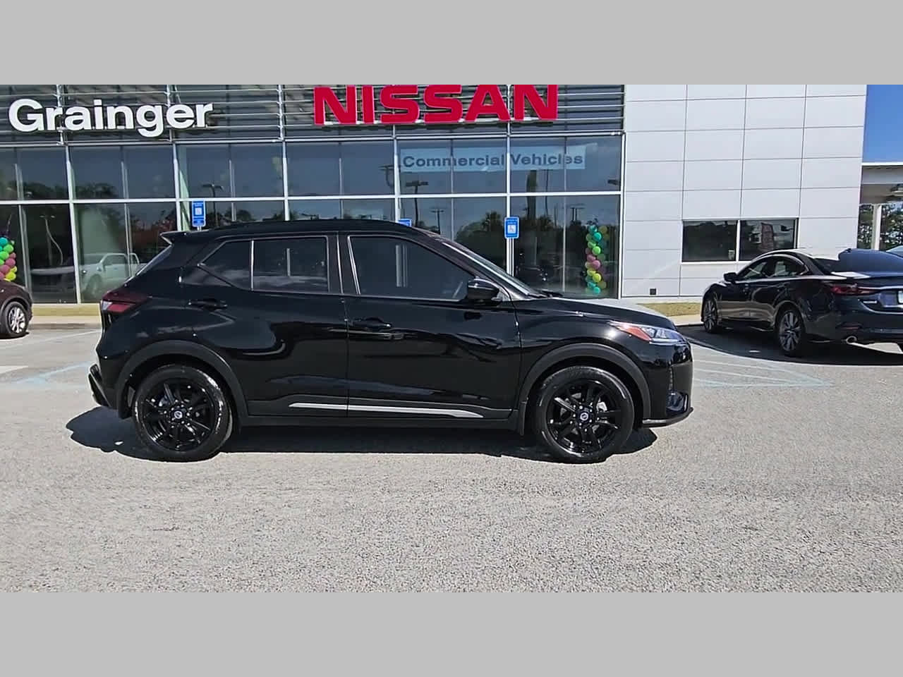 Used 2021 Nissan Kicks SR w/ SR Premium Package image 36