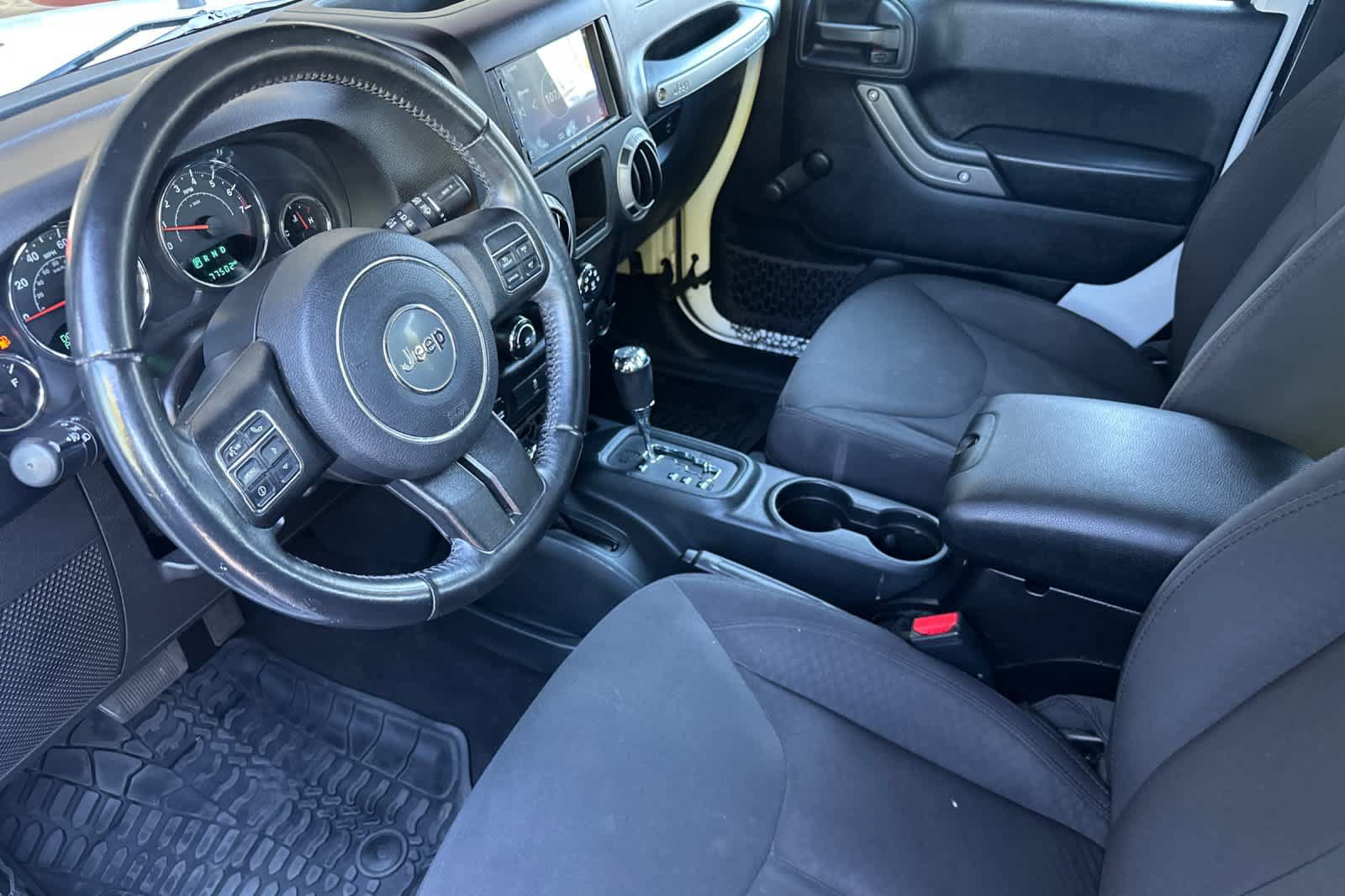 Used 2016 Jeep Wrangler Sport w/ Connectivity Group AWD/4WD image 11