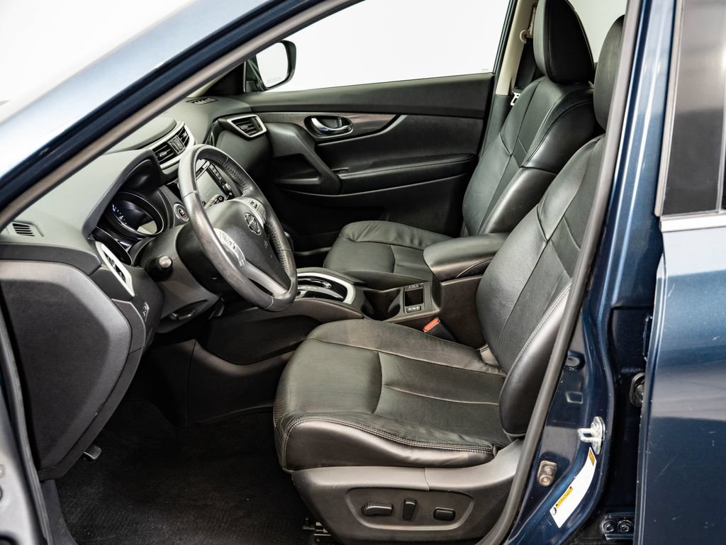Used 2015 Nissan Rogue SL AWD/4WD image 22