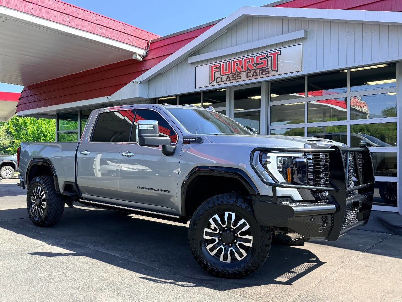 Used 2024 GMC Sierra 3500 Denali Ultimate AWD/4WD image 1