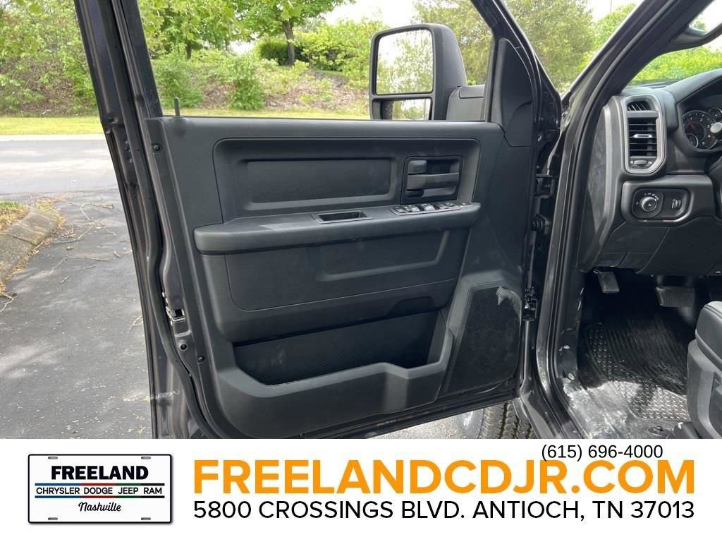 New 2024 RAM 2500 Tradesman w/ Chrome Appearance Group image 17