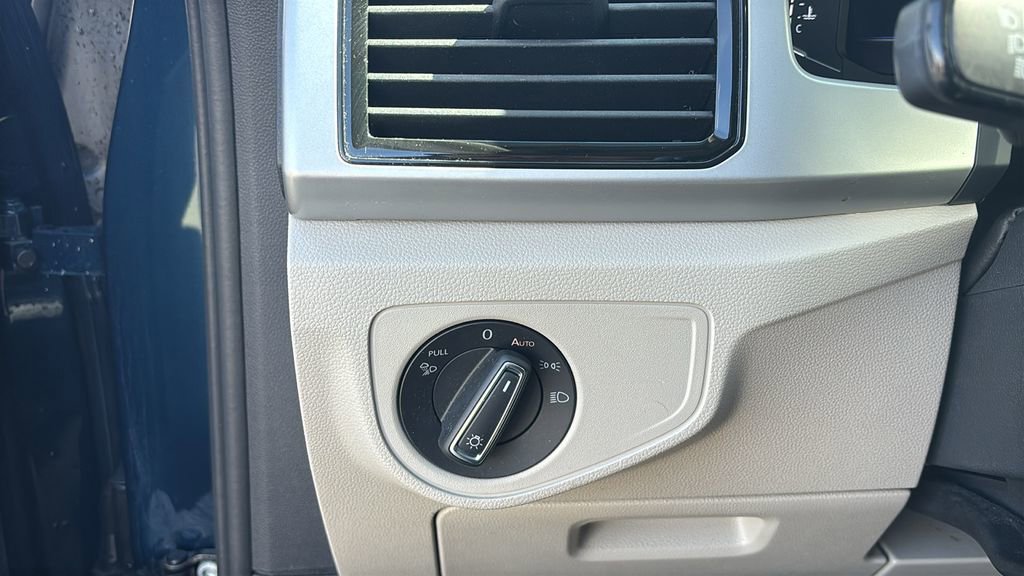 Used 2023 Volkswagen Atlas SE image 15