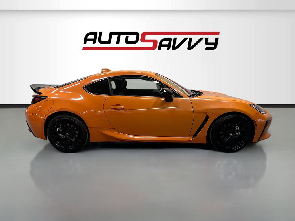 Used 2023 Toyota GR86 10th Anniversary SE image 8