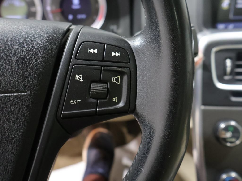 Used 2013 Volvo S60 T5 AWD/4WD image 32
