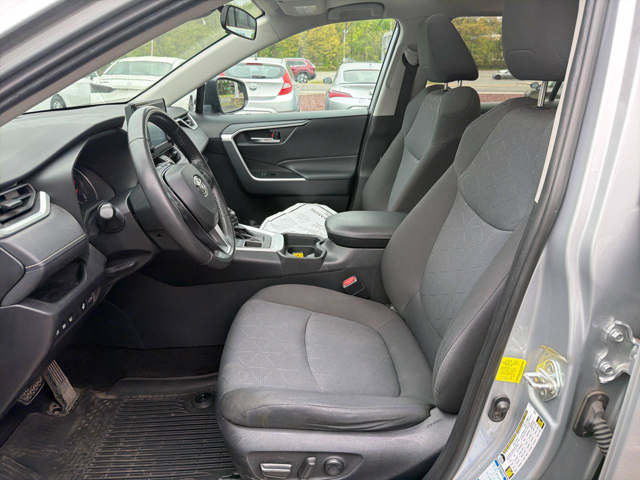 Used 2019 Toyota RAV4 XLE w/ Convenience Package AWD/4WD image 20