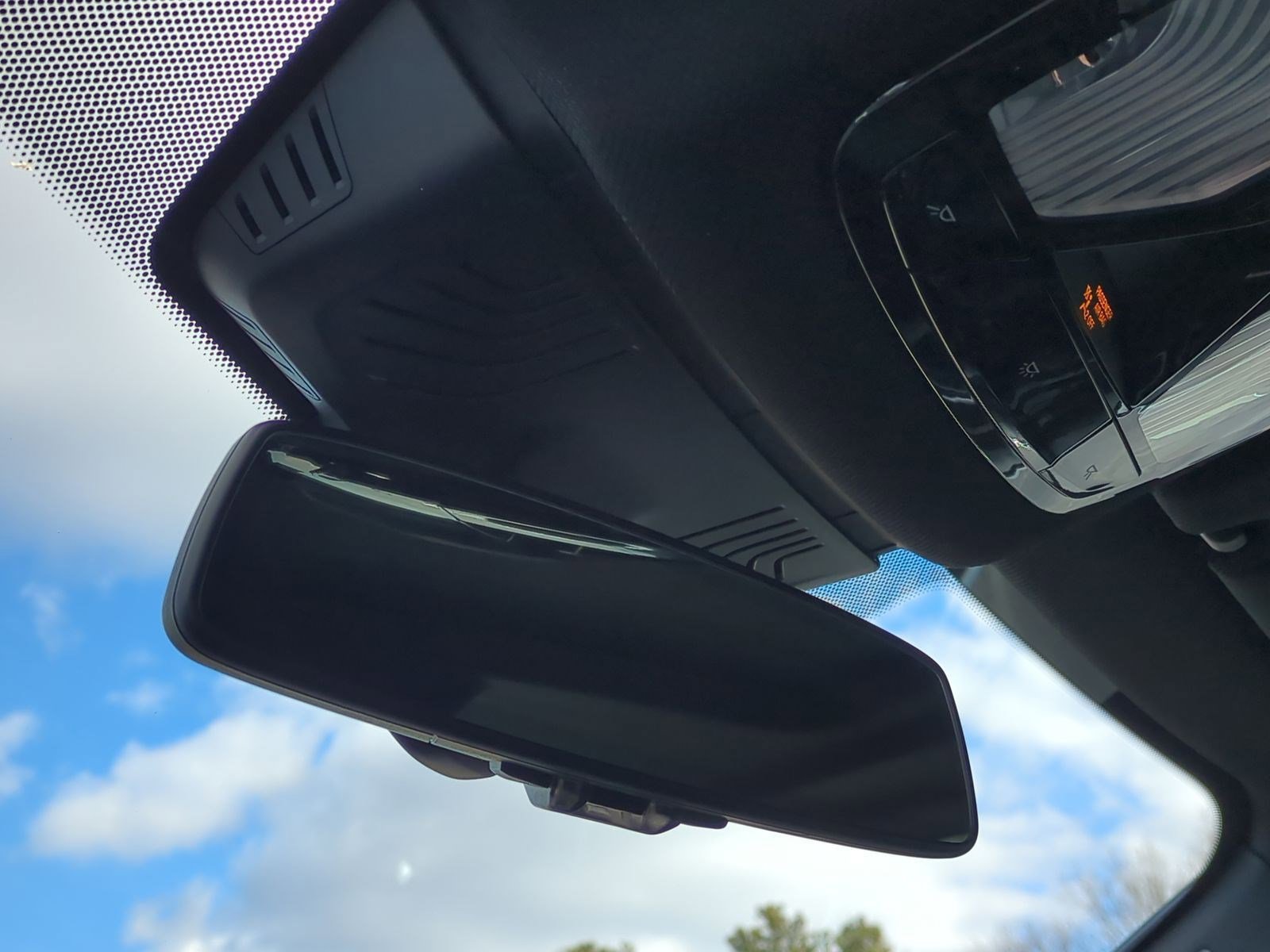 Used 2019 BMW 530e image 27