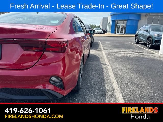 Used 2023 Kia Forte LXS w/ LXS Technology Package FWD image 6