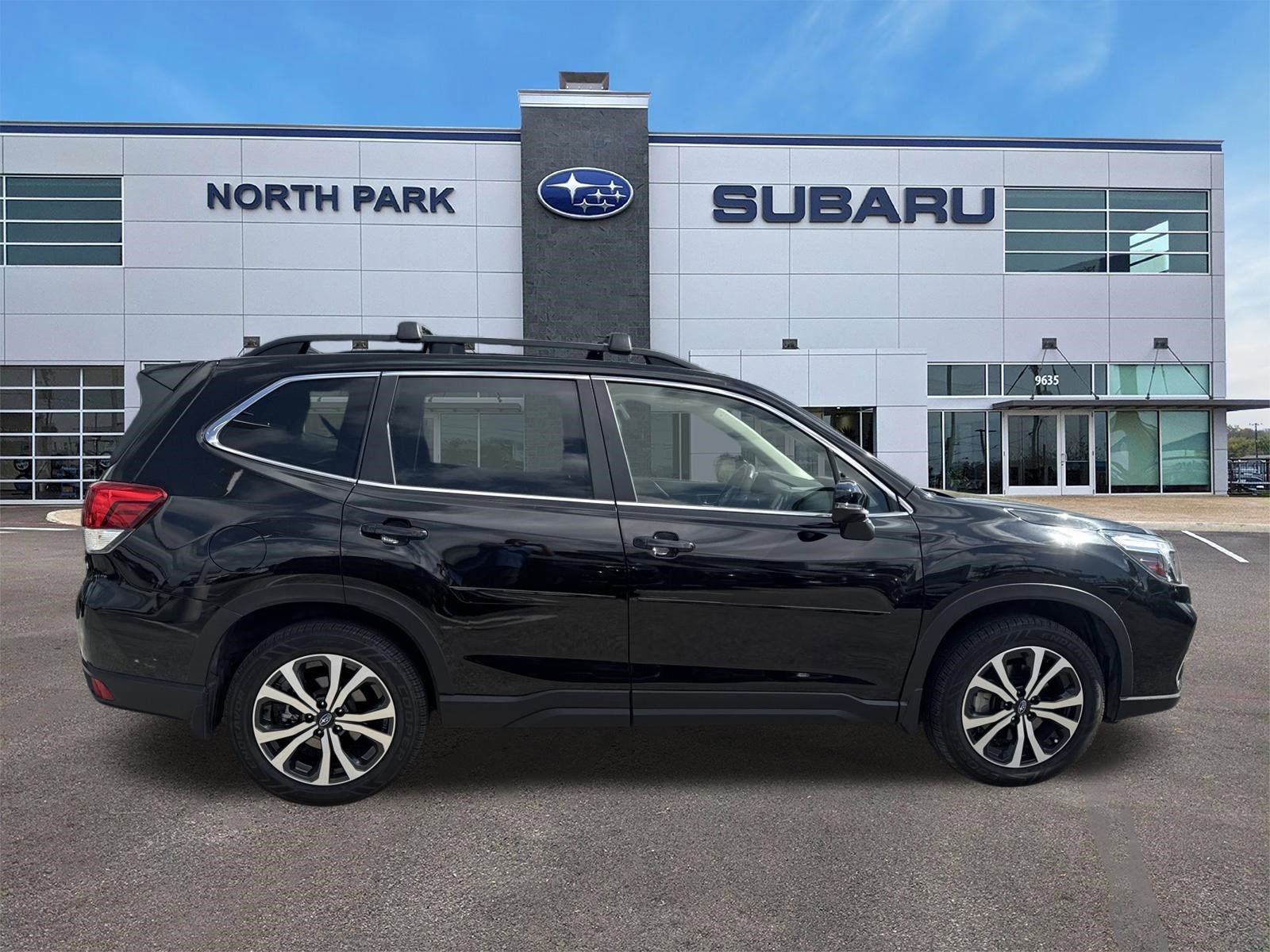 Used 2020 Subaru Forester Limited AWD/4WD image 2