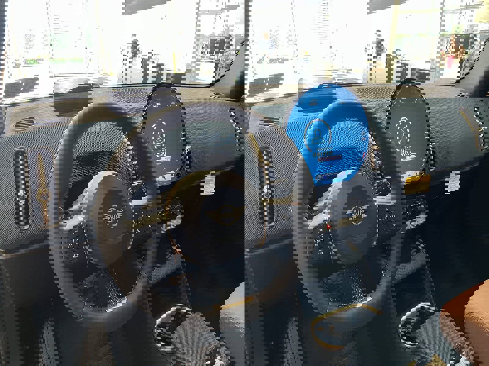 Used 2025 MINI Cooper Countryman S w/ Comfort Package Max image 18