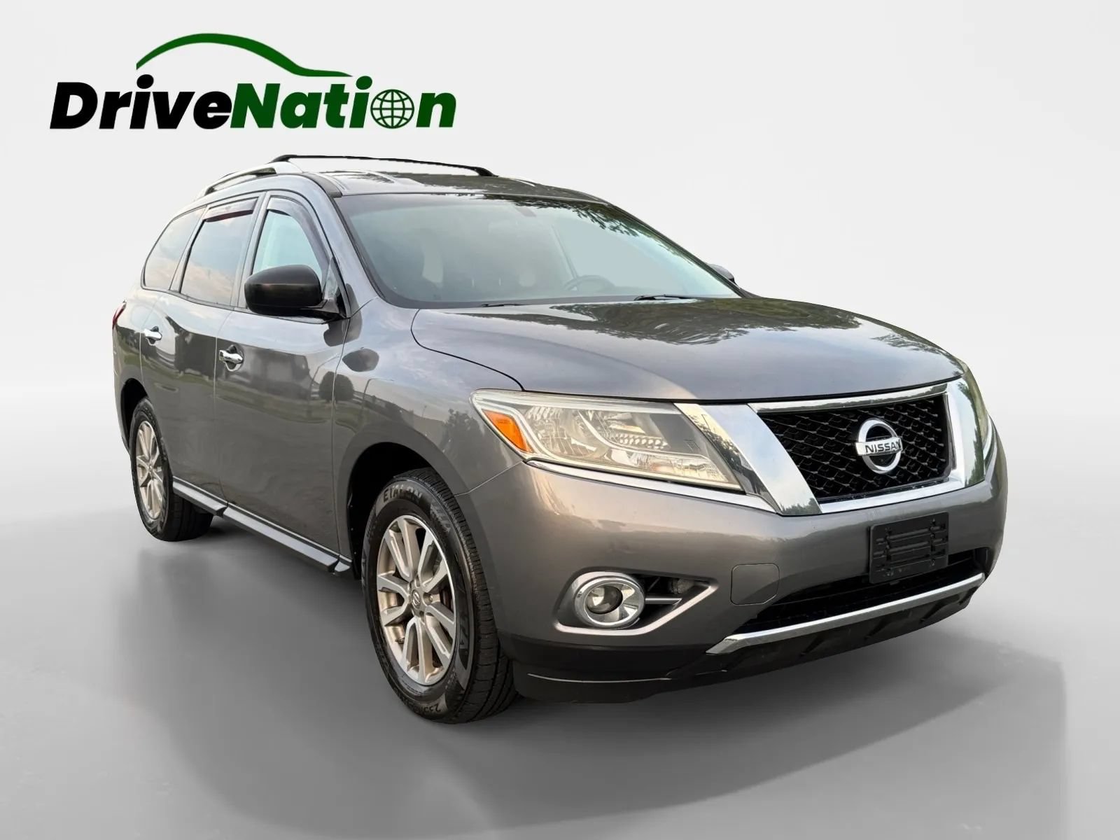 Used 2016 Nissan Pathfinder S AWD/4WD image 3