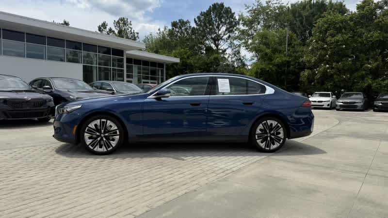 Certified 2025 BMW 530i RWD image 2