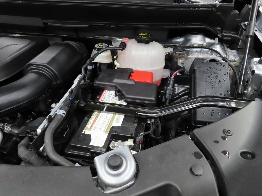 Used 2024 Chevrolet Traverse RS w/ LPO, Floor Liner Package image 31