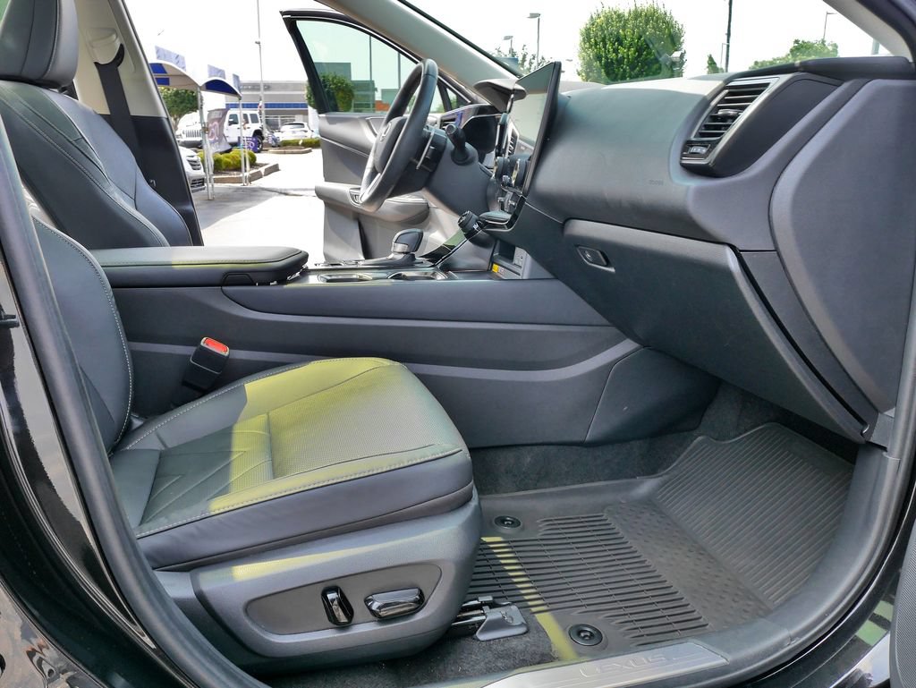 Used 2024 Lexus NX 350 AWD w/ Vision Package image 12