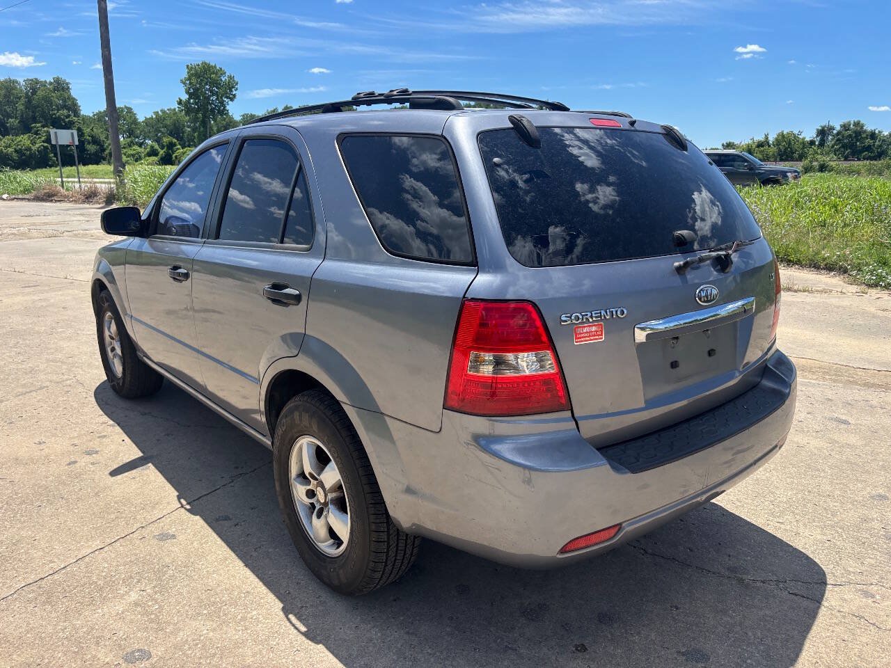Used 2007 Kia Sorento 2WD image 9