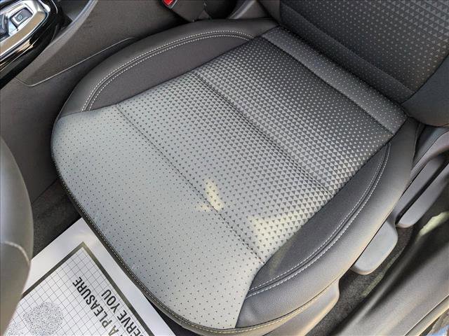 New 2026 Chevrolet Trax LT w/ Midnight Edition video 4