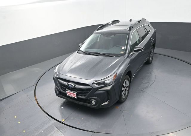 Used 2024 Subaru Outback Premium image 21