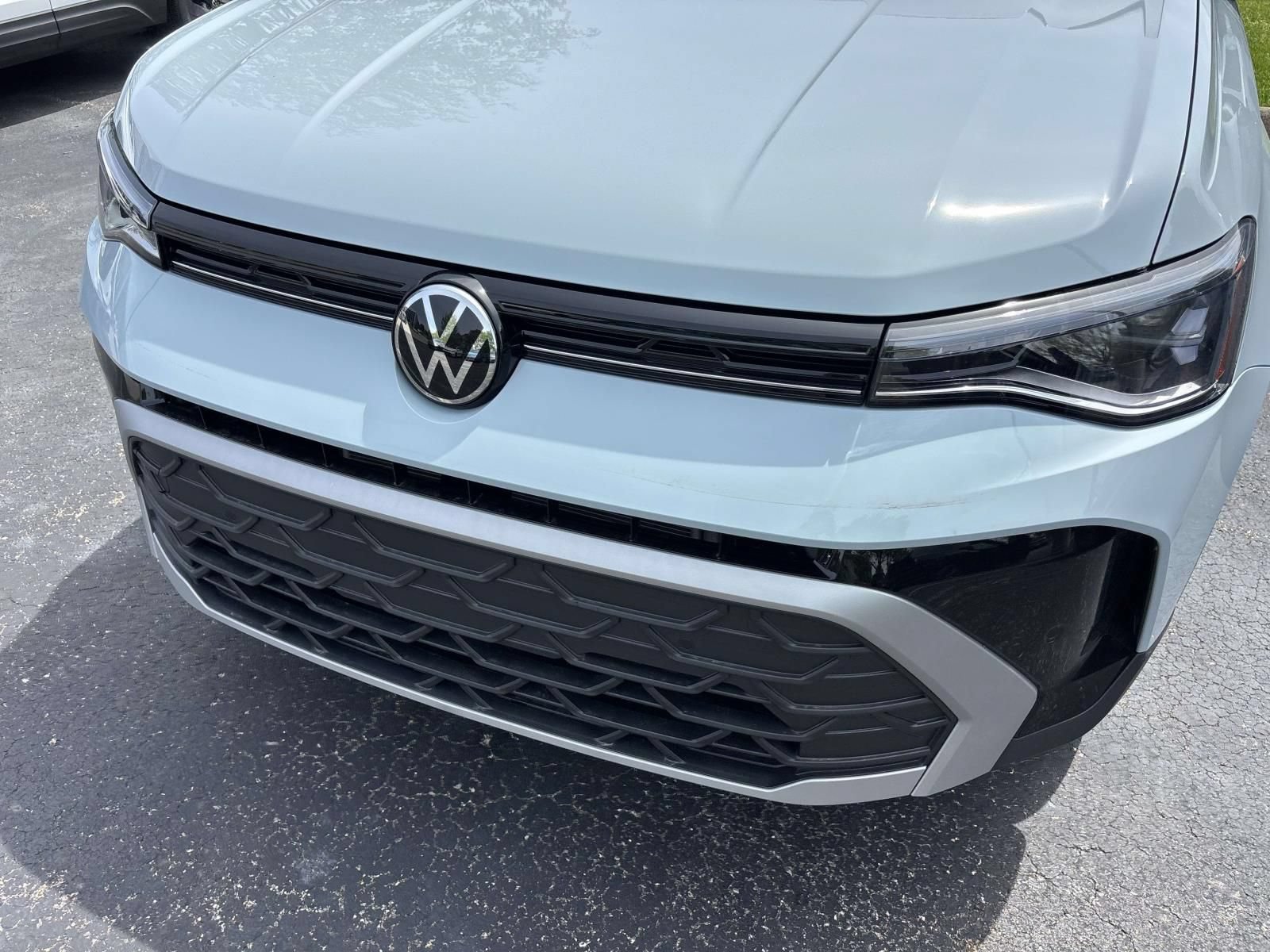 New 2026 Volkswagen Taos SE AWD/4WD image 5