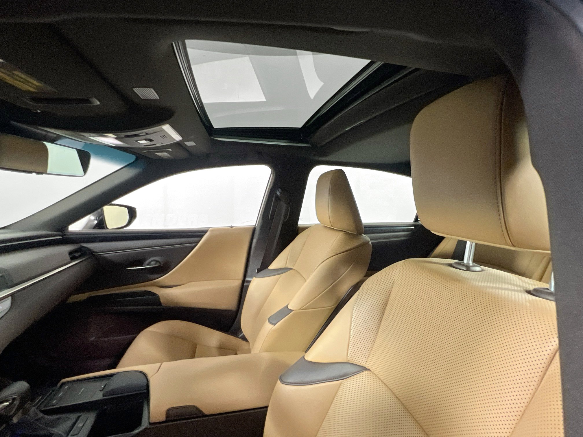 Used 2019 Lexus ES 350 w/ Premium Package image 22