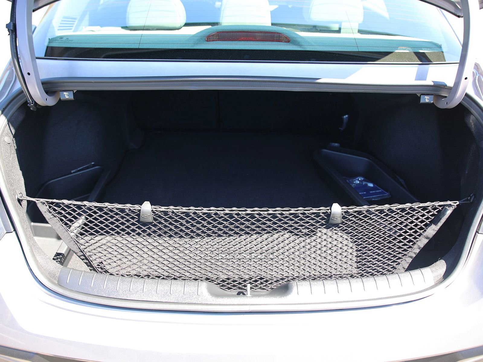 Used 2025 Hyundai Elantra SEL FWD image 11