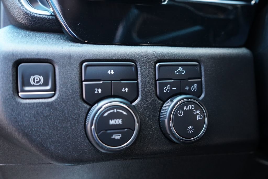 Used 2024 Chevrolet Silverado 2500 LT image 30