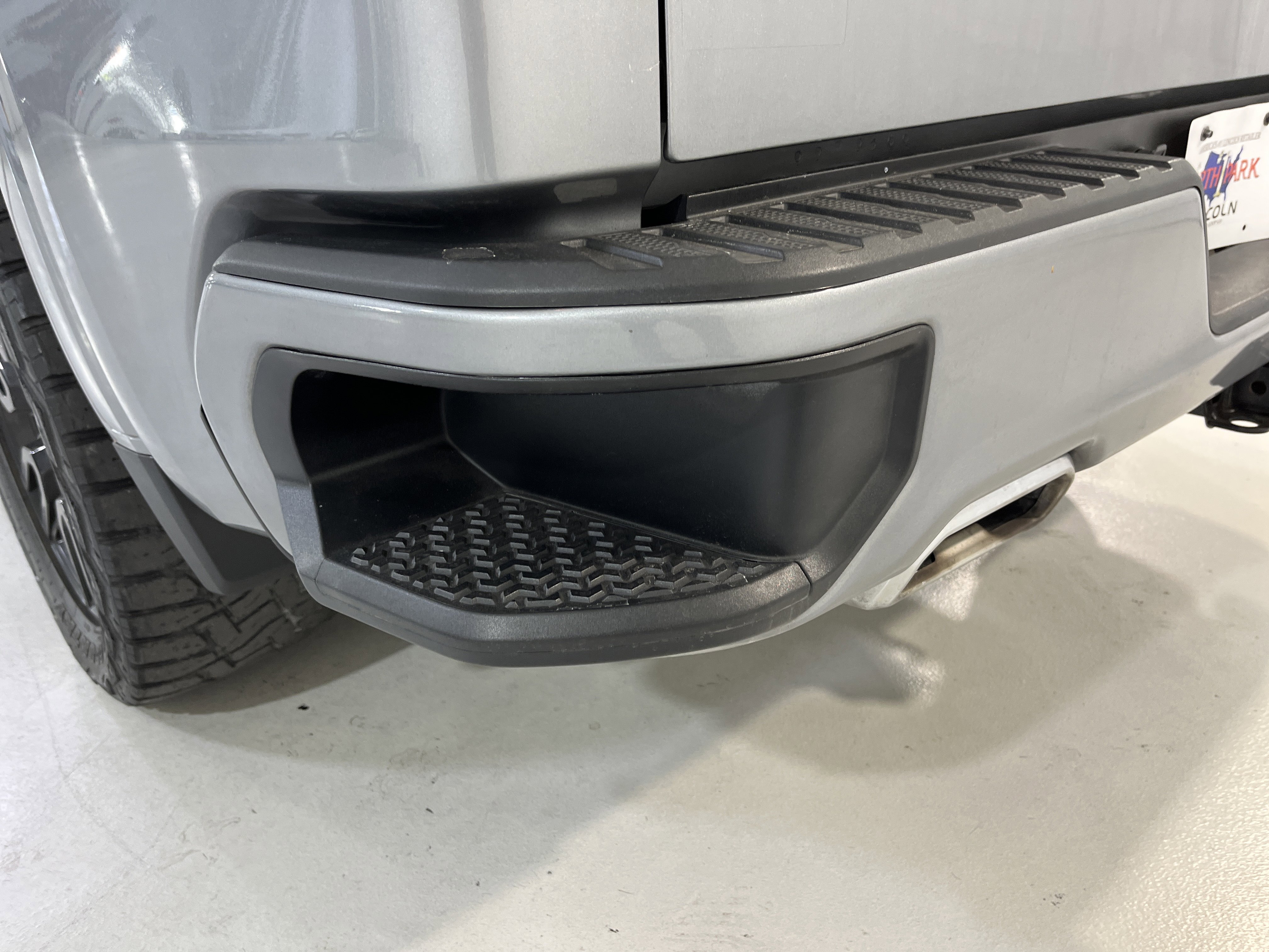 Used 2023 GMC Sierra 1500 Elevation w/ X31 Off-Road Package image 7