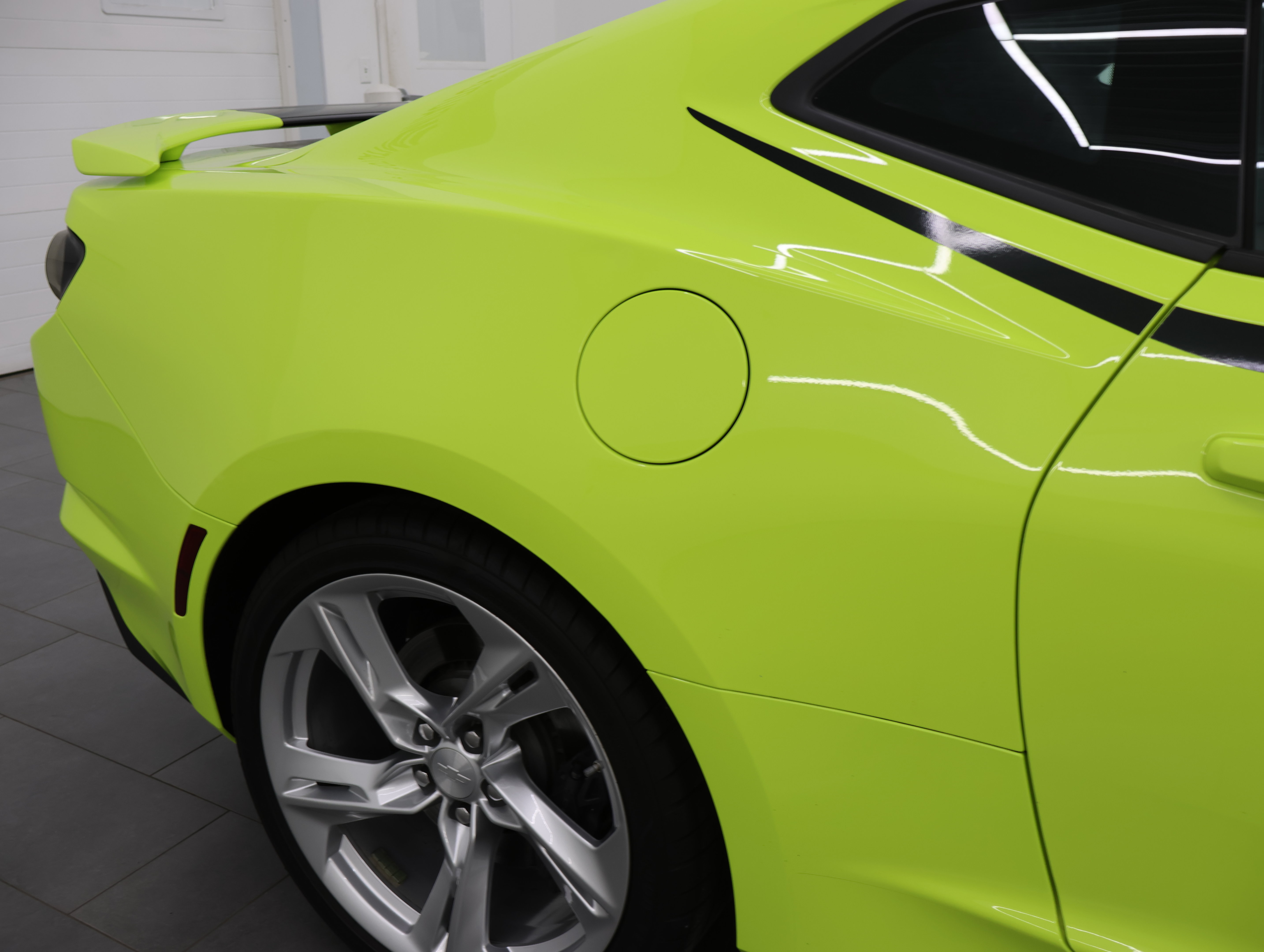 Used 2020 Chevrolet Camaro SS RWD image 24