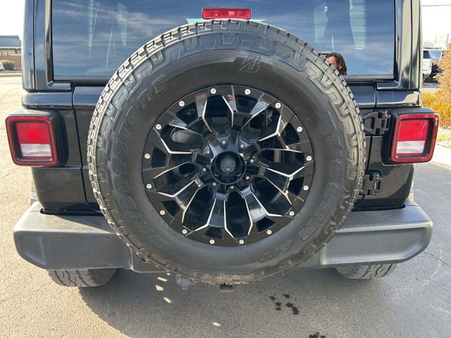 Used 2020 Jeep Wrangler Unlimited Sahara image 19