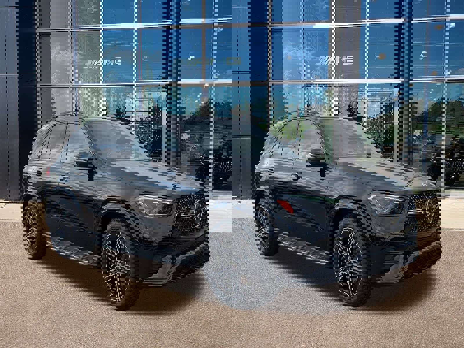 New 2026 Mercedes-Benz GLE 580 4MATIC image 3