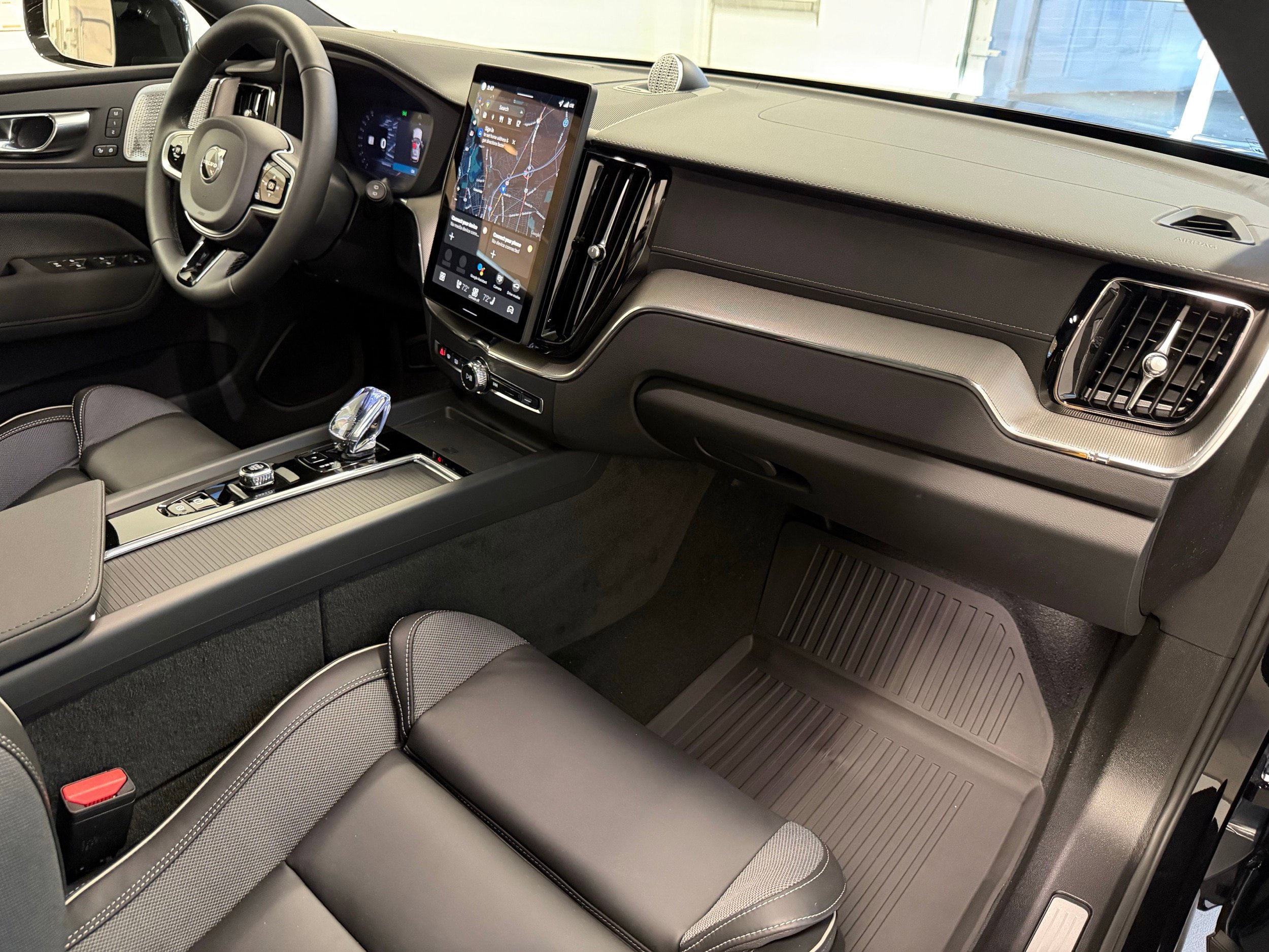 New 2026 Volvo XC60 T8 Polestar image 39